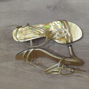 Sz 6 gold heels sandals